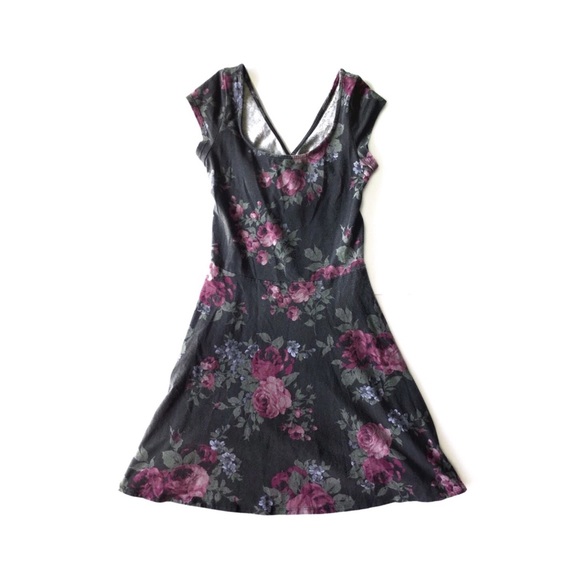 AEO | FLORAL PRINT DARK GRAY X BACK SKATER DRESS - Picture 1 of 8